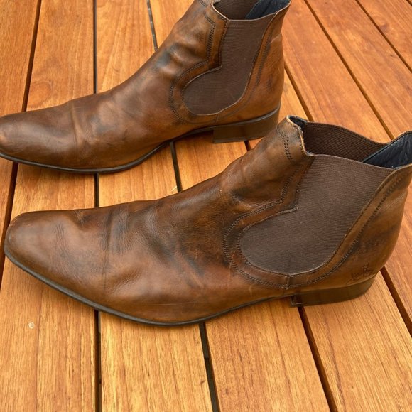 John Fluevog Size 11 Preowned condition classy boots main image 6